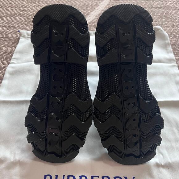 Burberry Marsh Rain Boots Women's Black Solid Size 40 - Picture 6 of 11